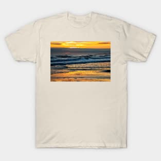 December sunrise over the North Sea T-Shirt